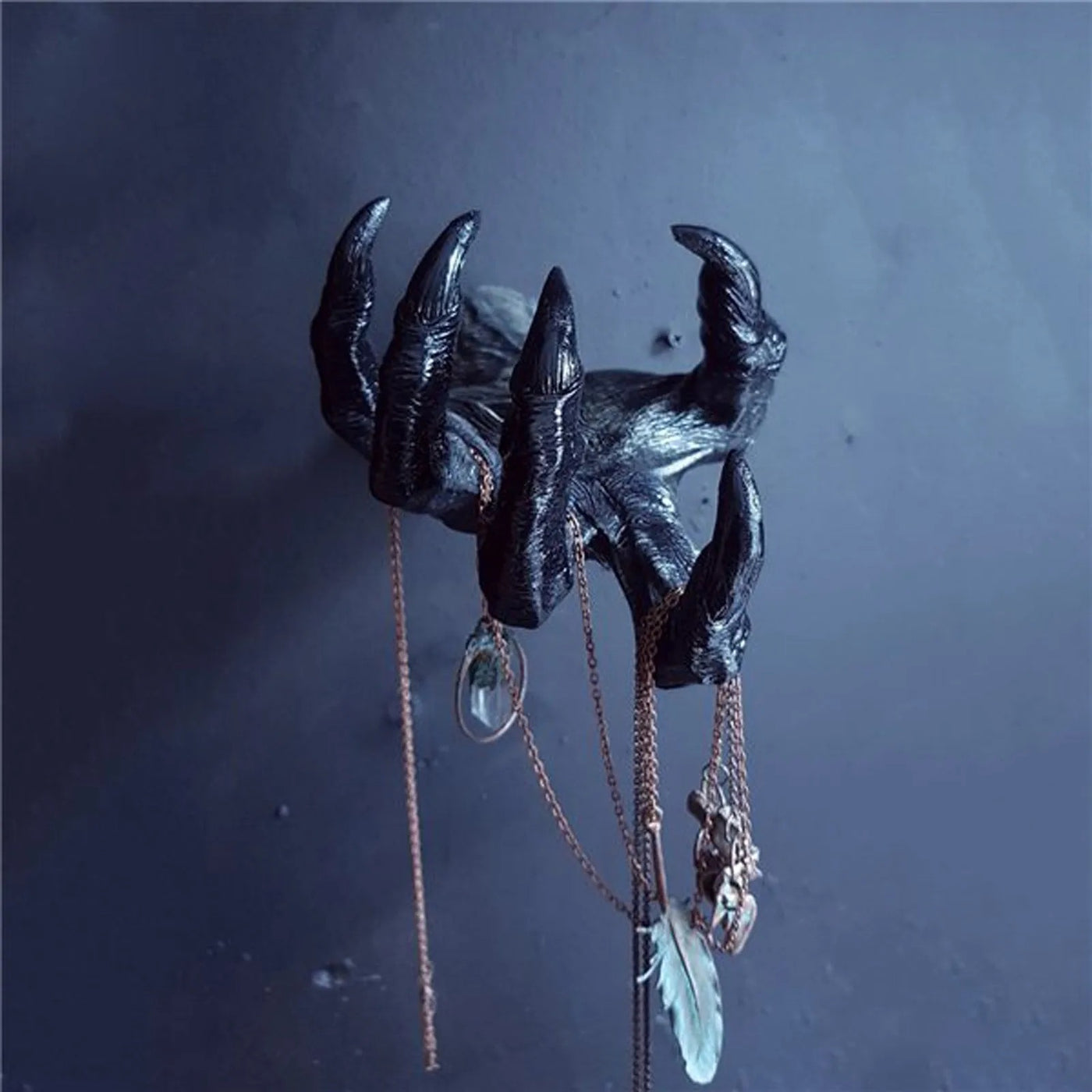 Witch's Demon Hand Wall Hanging – Resin Retro Art Sculpture for Aesthetic Home Decor - Ikimsoft